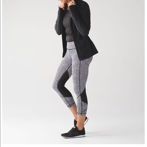 Lululemon Pace Rival Crop - Size 4